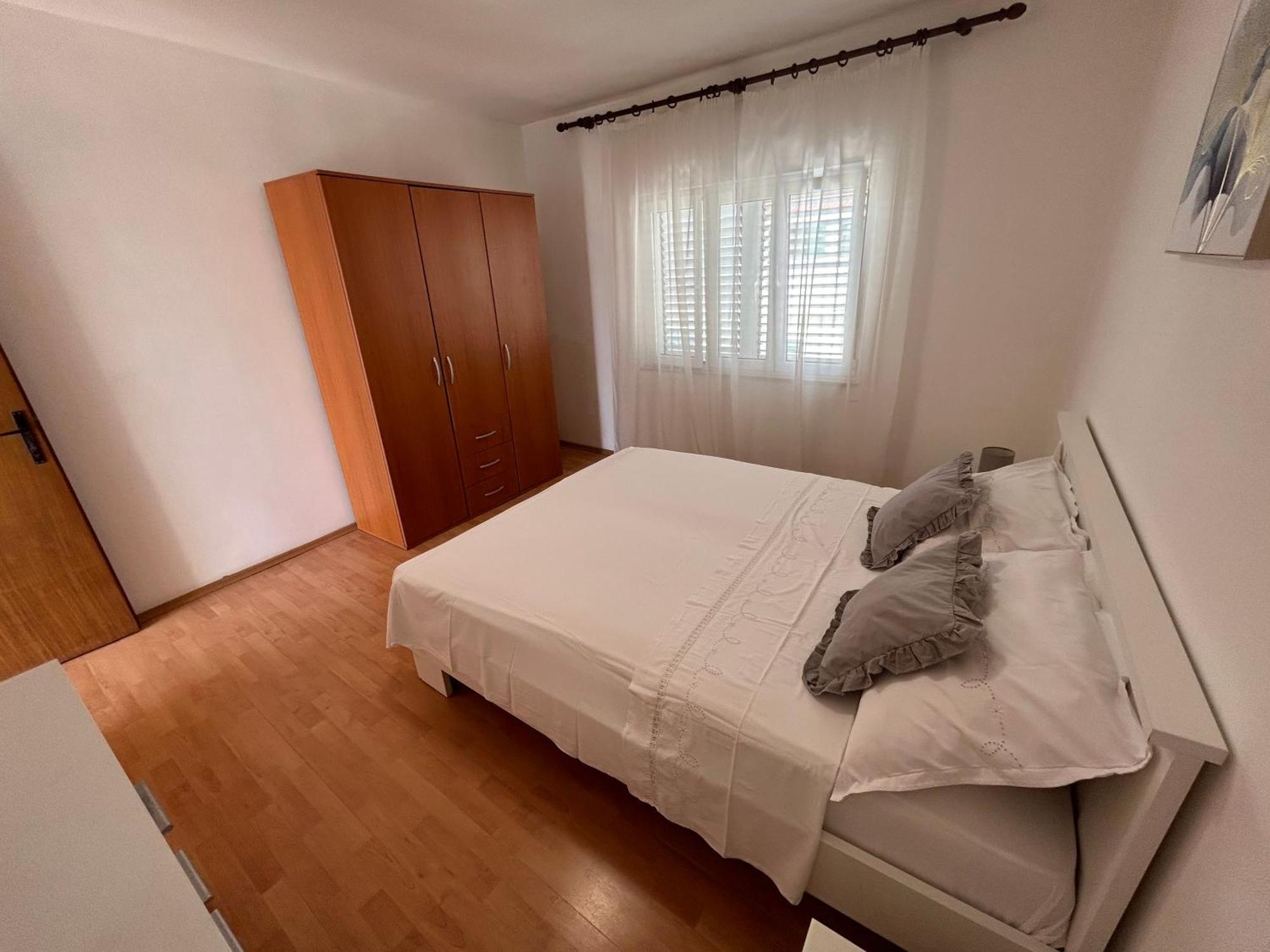 Apartmani Pavlovic Sućuraj Exterior foto